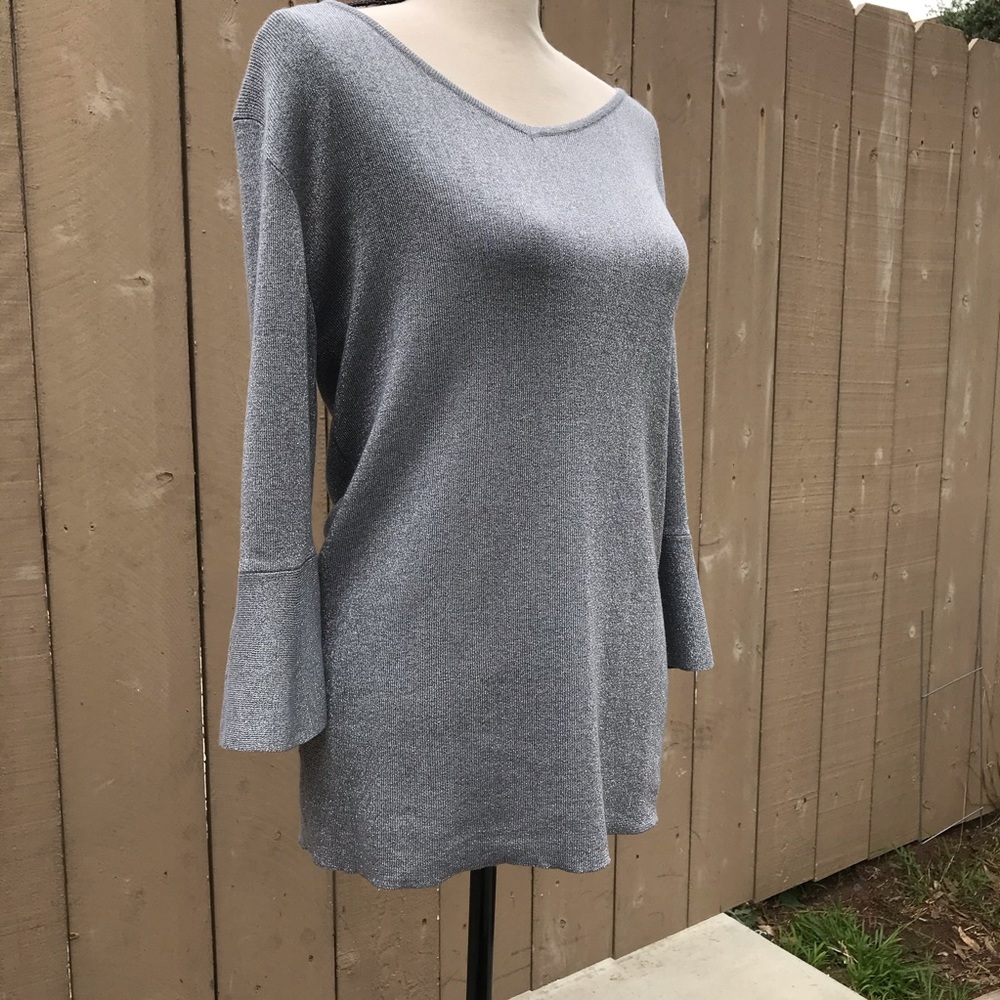 Silver 3/4 Sleeve V-Neck Sweater Sz XL-EUC